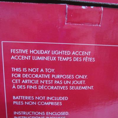 4 new hanging Christmas decorations (2 are lighted)