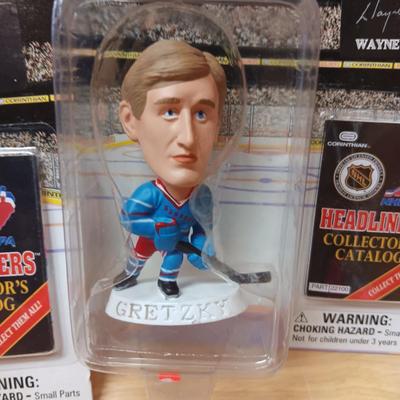 STARTING LINEUP BASEBALL FIGURES AND NHL HEADLINERS HOCKEY FIGURES