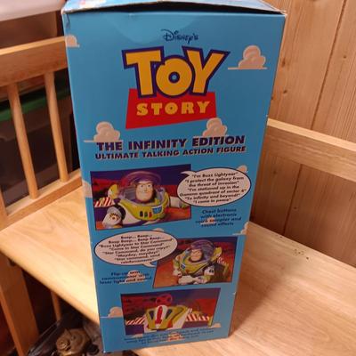 DISNEY'S TOY STORY THE INFINITY EDITION BUZZ LIGHTYEAR W/COLLECTOR'S CERTIFICATE