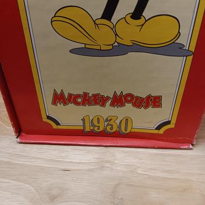 DISNEY COLLECTIBLE CLASSICS MICKEY MOUSE 1930 REPROD