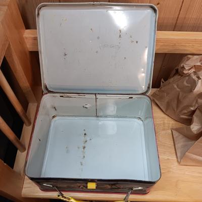 1979 JIM HENSON'S MUPPET MOVIE LUNCH BOX PLUS 1981 MUPPETS GLASSES