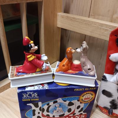 WALT DISNEY ITEMS