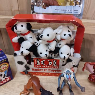 WALT DISNEY ITEMS