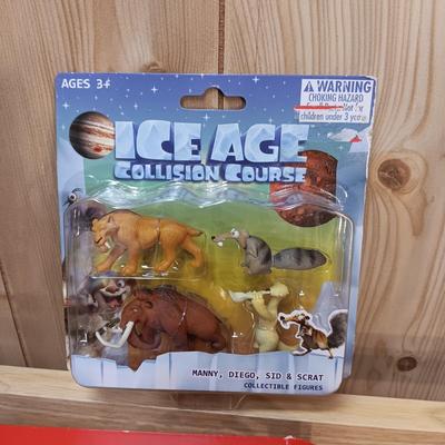 WALT DISNEY ITEMS