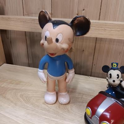 8" VINTAGE MICKEY MOUSE WITH MICKEY & MINNIE WIND UP TOY