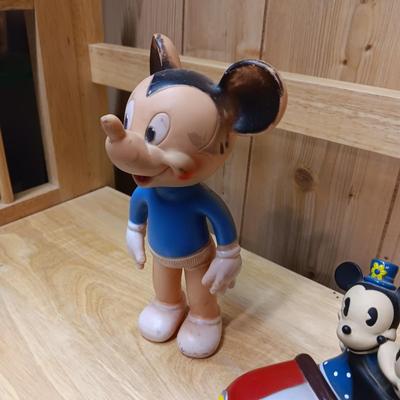 8" VINTAGE MICKEY MOUSE WITH MICKEY & MINNIE WIND UP TOY