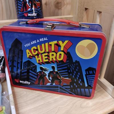 METAL LUNCH BOX W/THERMOS PLUS BATMAN HAPPY MEAL TOYS UNOPENED