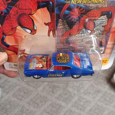 METAL LUNCH BOX W/THERMOS PLUS BATMAN HAPPY MEAL TOYS UNOPENED