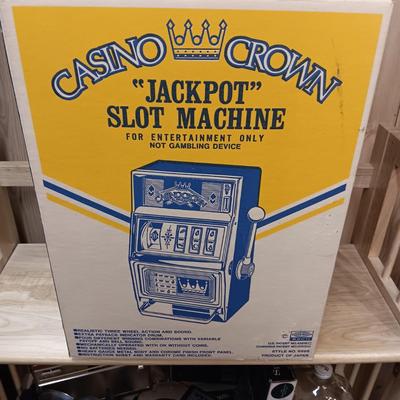 CASINO CROWN "JACKPOT" SLOT MACHINE COIN OPERATED, WORKS!!