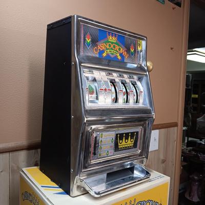 CASINO CROWN "JACKPOT" SLOT MACHINE COIN OPERATED, WORKS!!