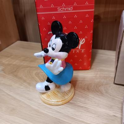 DISNEY MICKEY & MINNIE MOUSE CERAMIC FIGURINES, SNOW WHITE DWARFS SOAP DISH AND PEZ DISPENSERS