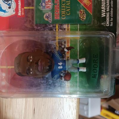 HEADLINERS FOOTBALL, BASKETBALL AND BASEBALL FIGURES PLUS LUBICK BOBBLEHEAD