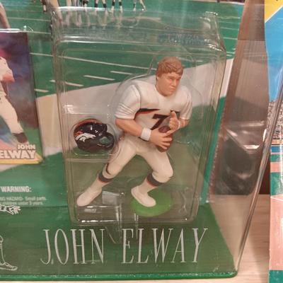 HEADLINERS FOOTBALL, BASKETBALL AND BASEBALL FIGURES PLUS LUBICK BOBBLEHEAD