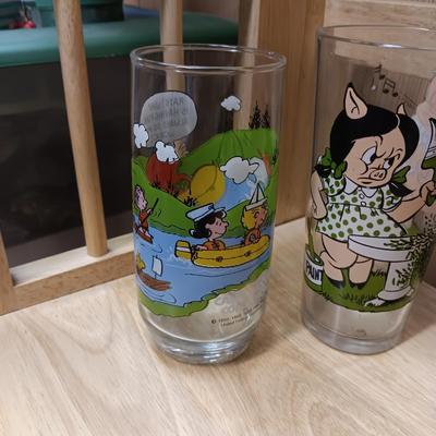 JOHN DEERE TOY, VINTAGE CARTOON CHARACTER GLASSES AND MORE