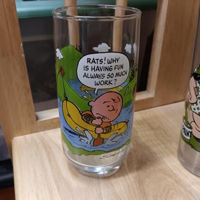JOHN DEERE TOY, VINTAGE CARTOON CHARACTER GLASSES AND MORE