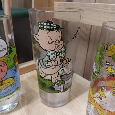 JOHN DEERE TOY, VINTAGE CARTOON CHARACTER GLASSES AND MORE