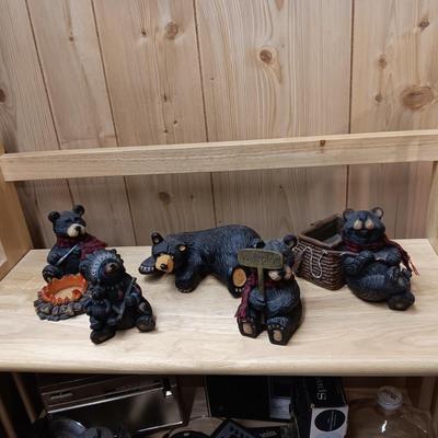 BEAR FOOTS AND OTHER DECORATIVE BEARS