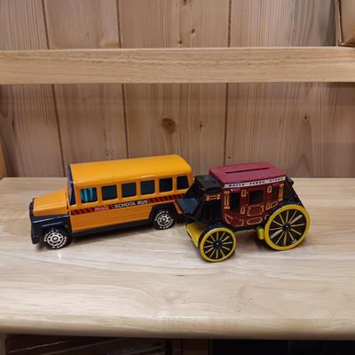 BUDDY L SCHOOL BUS AND A WELLS FARGO STAGECOACH BANK W/KEY