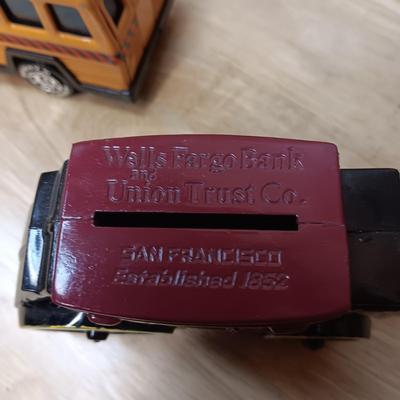 BUDDY L SCHOOL BUS AND A WELLS FARGO STAGECOACH BANK W/KEY