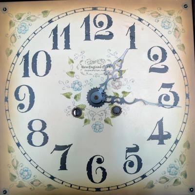 LOT 81L: Vintage Wall Clock, New England Clock Company, Farmington, CT, Battery Operated, Untested.