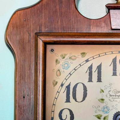 LOT 81L: Vintage Wall Clock, New England Clock Company, Farmington, CT, Battery Operated, Untested.