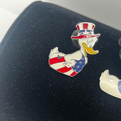LOT 122J: Set of 2008 Donald Duck Disney Trading Pins