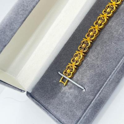 LOT 129J: Vintage Bracelet and Matching Earrings + Charter Club Scarf Clip