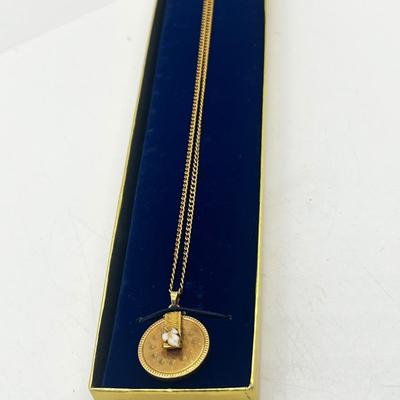 LOT 131J: 10K Yellow Gold Vintage Pendant Necklace - 8 Grams