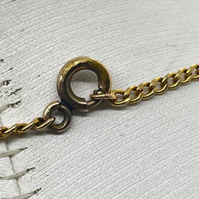 LOT 131J: 10K Yellow Gold Vintage Pendant Necklace - 8 Grams