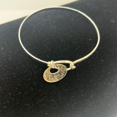 LOT 135J: Sterling Silver "Mother" Latched Bangle Bracelet -5.2 Grams