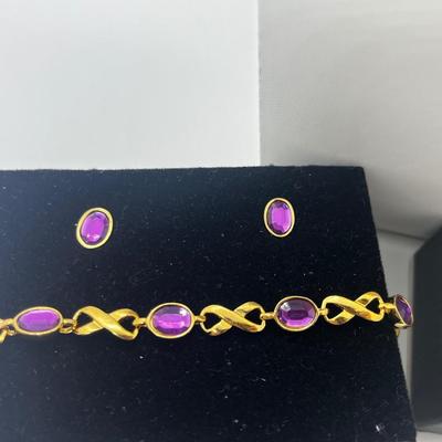 LOT 136J: Vintage Avon Collection: Necklace and Matching Earrings, Bracelet and Matching Earrings and More!