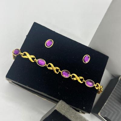 LOT 136J: Vintage Avon Collection: Necklace and Matching Earrings, Bracelet and Matching Earrings and More!