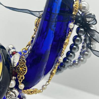 LOT 138J: Bracelet Collection: "Grandmother" Bracelet, Monet and More!