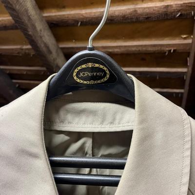 LOT 146: Collection of Men’s Vintage Jackets