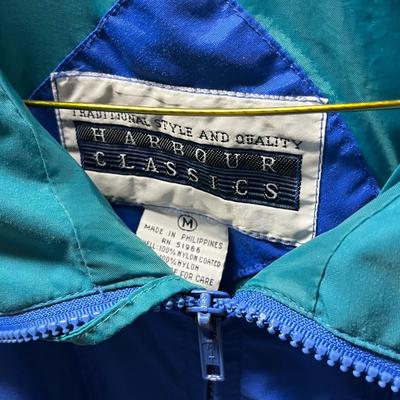 LOT 147: Vintage Women’s Lightweight Jackets