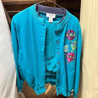 LOT 148: Vintage Women’s Alfred Dunner Petite Clothing