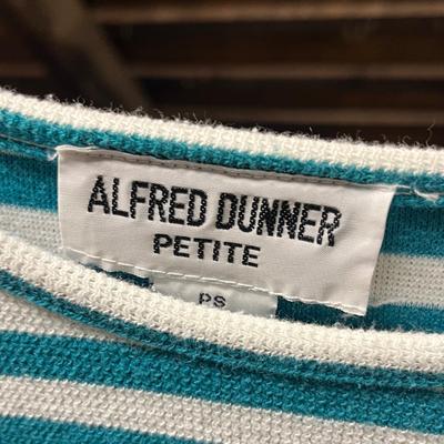 LOT 148: Vintage Women’s Alfred Dunner Petite Clothing