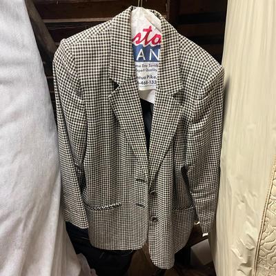 LOT 149: Collection of Vintage Women’s Clothing - Dresses, Suits and more!