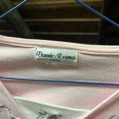 LOT 150: Vintage Women’s Petite Shirts - Hasting & Smith and more!