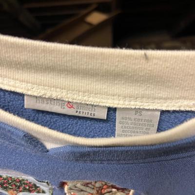 LOT 150: Vintage Women’s Petite Shirts - Hasting & Smith and more!