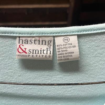 LOT 150: Vintage Women’s Petite Shirts - Hasting & Smith and more!