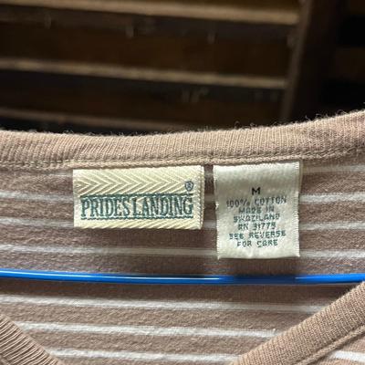 LOT 150: Vintage Women’s Petite Shirts - Hasting & Smith and more!