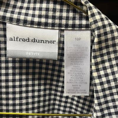 LOT 151: Vintage Alfred Dunner Petite Women’s Clothing