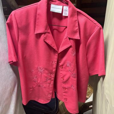 LOT 151: Vintage Alfred Dunner Petite Women’s Clothing