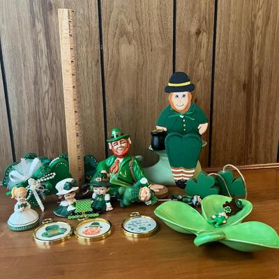 LOT 159: Large Collection of St. Patrick’s Day Decor