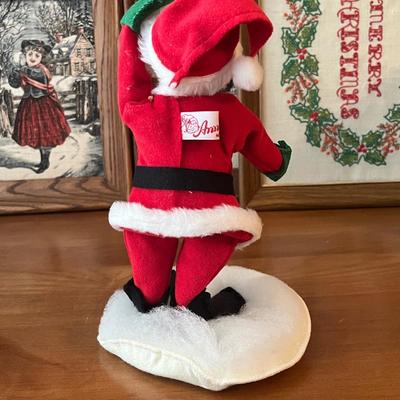 LOT 160: Vintage Christmas Decor