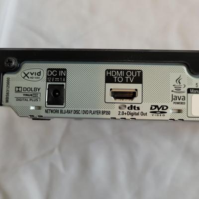 Samsung 32" L.E.D. Monitor and LG DVD player (SR-EL)