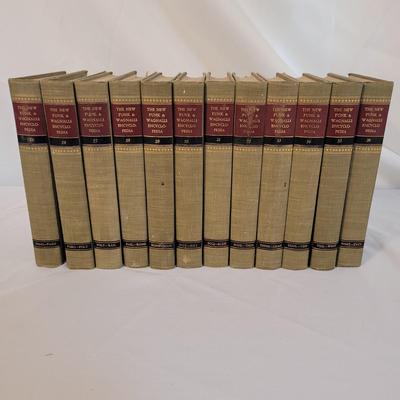 The New Funk and Wagnalls Encyclopedia Collection (SR-EL)