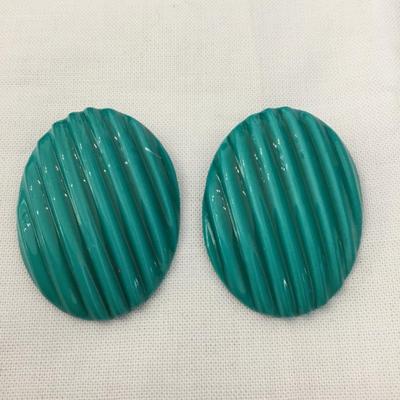 Super cute vintage Sea green enamel, oval textured clip on earrings