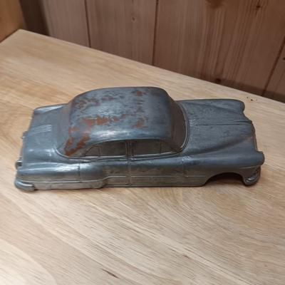 WELLS FARGO STAGECOACH BANK AND A POT METAL TOY CAR